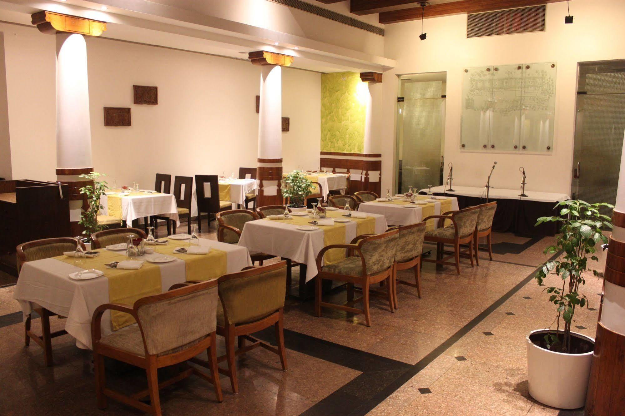 Hotel Maurya Patna Patna  Exterior foto